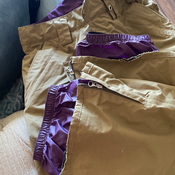 Burton snowboarding pants. - Picture 4 of 6